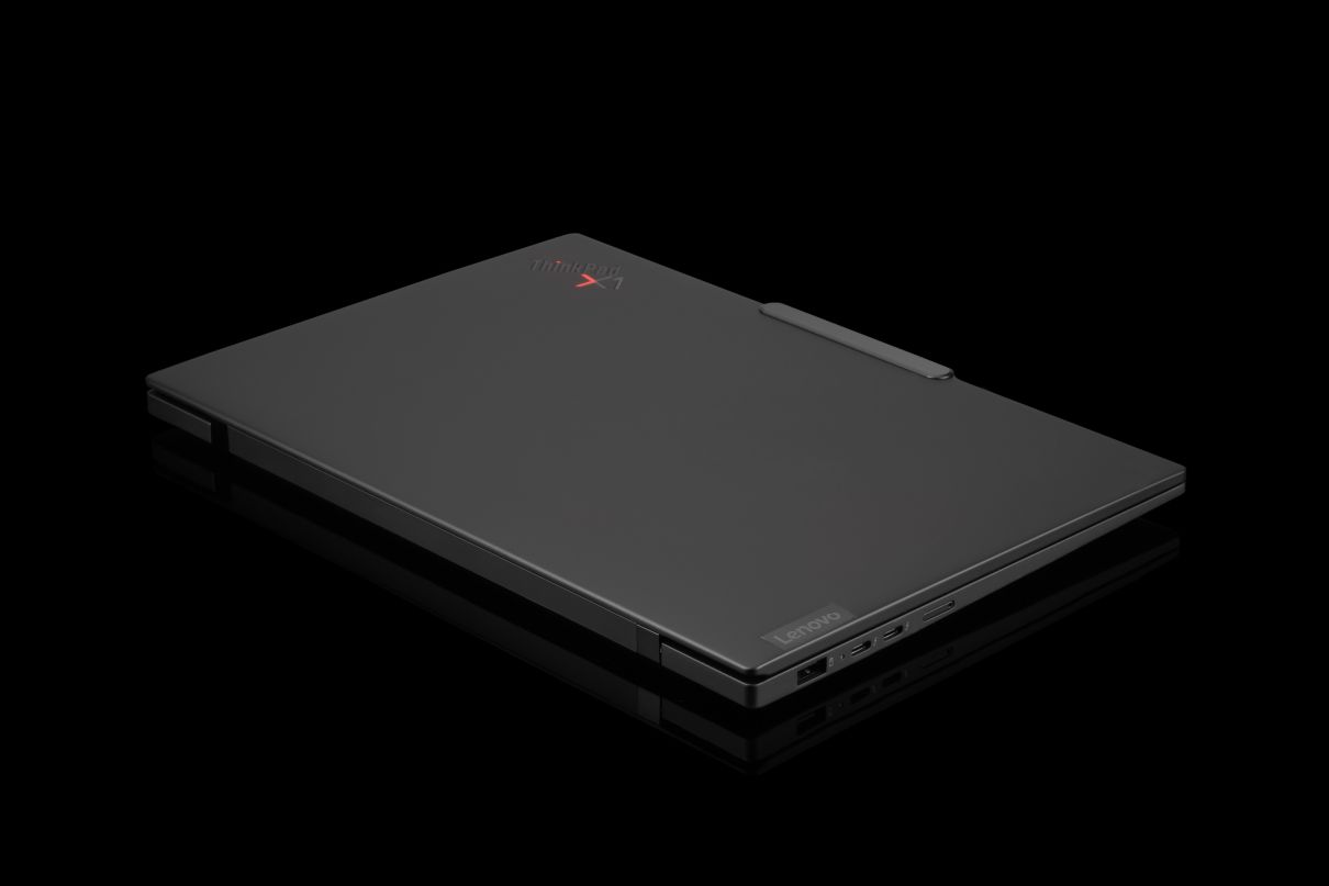 ThinkPad X1 Carbon Gen 12 pokrywa