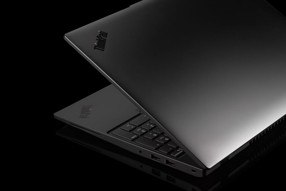 Lenovo ThinkPad L16 Gen 1 AMD obudowa