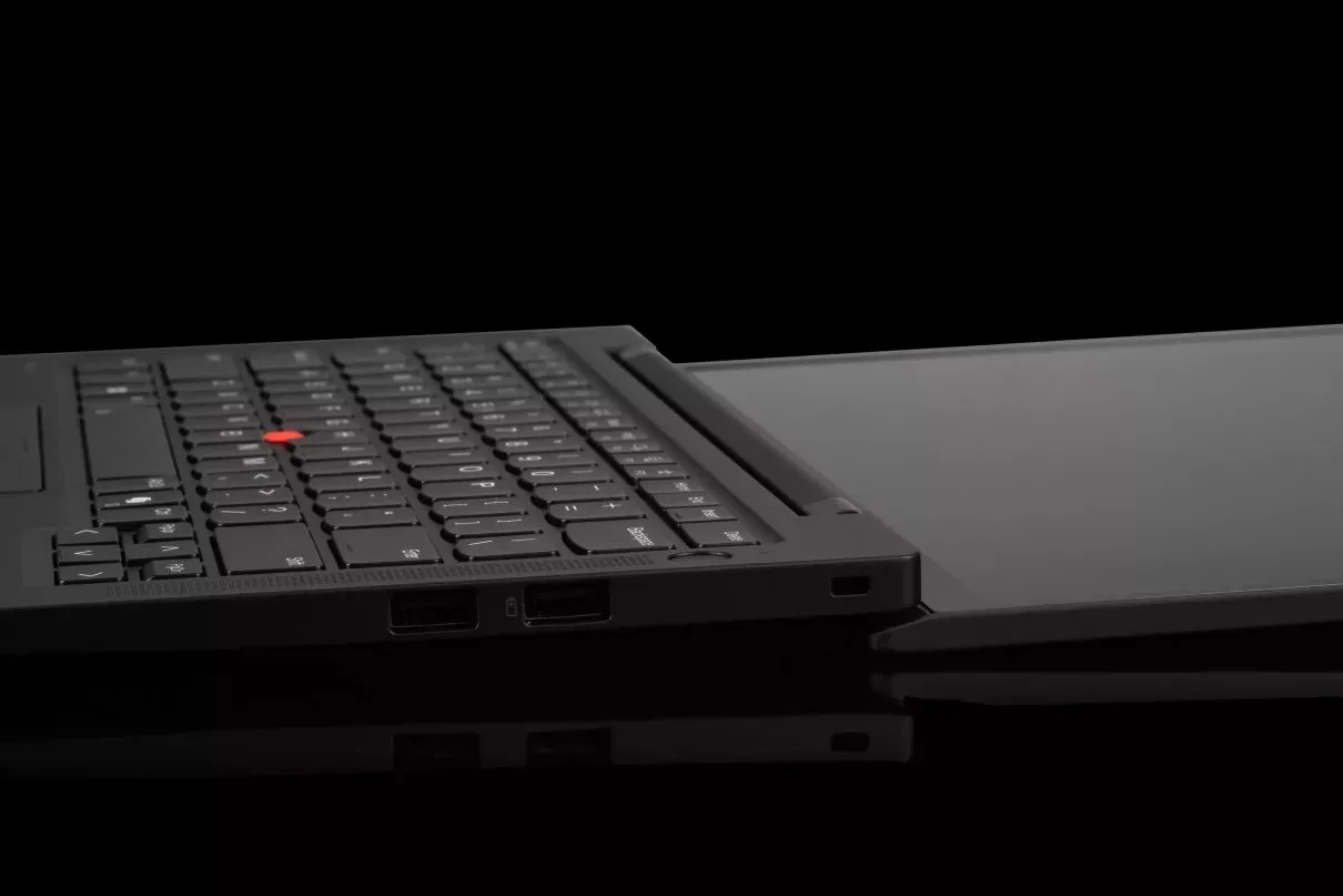 ThinkPad Lenovo T14s Gen 6 AMD